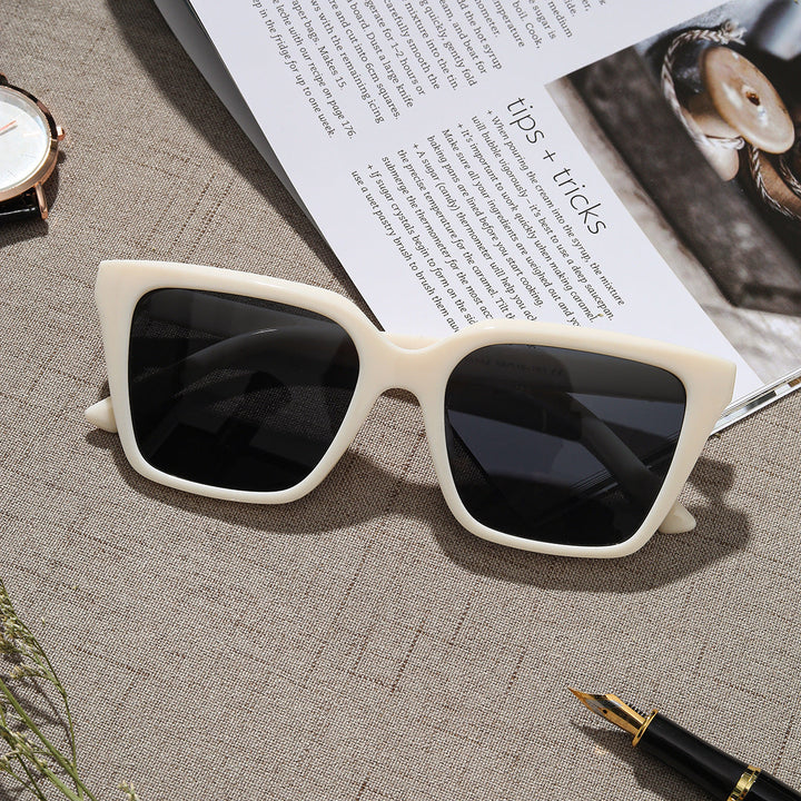 Women's geometric sunglasses with protective UV filter and stylish tortoiseshell design Kalsten