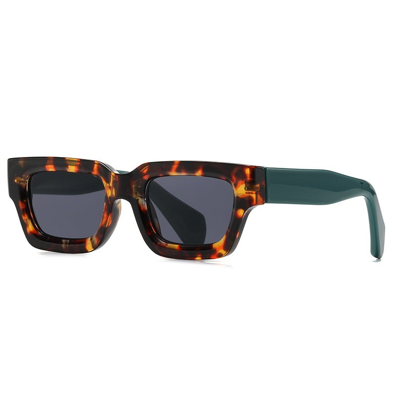 Women's oversized sunglasses in a modern, angular design Kalsten