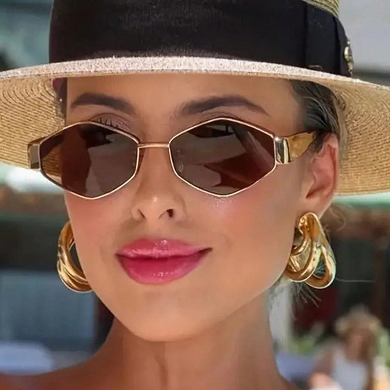 Women's geometric sunglasses with narrow metal frame and polarized lenses Kalsten