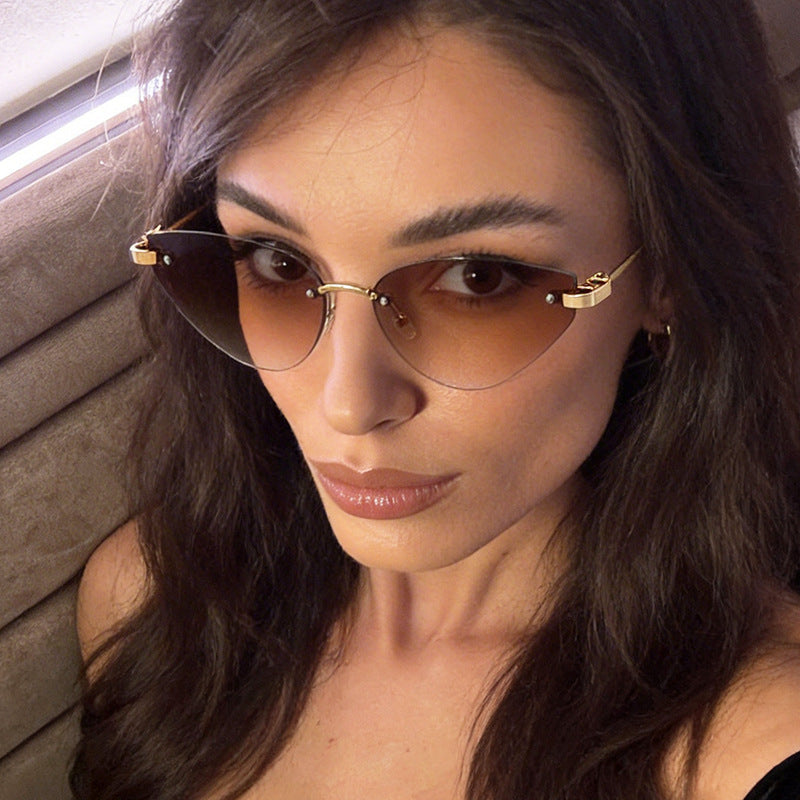 Women elegant Cat-Eye sunglasses with ultra-light metal frame Kalsten