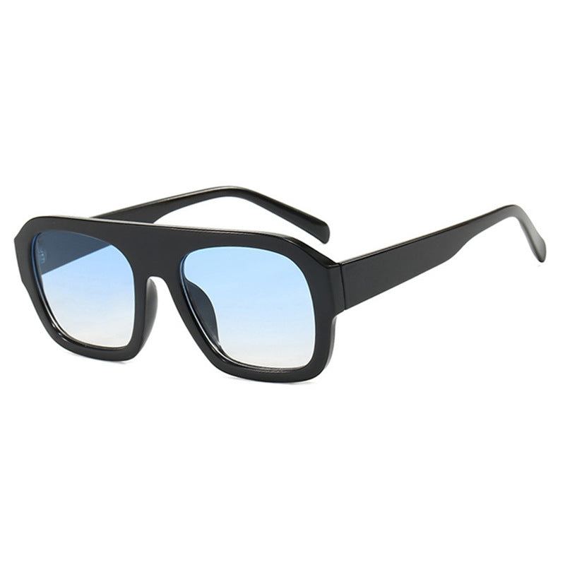 Women's fashionable sunglasses with a sturdy frame and wide lenses Kalsten