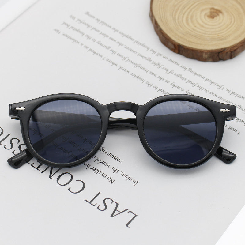 Ladies' Round Sunglasses with Elegant Design Kalsten