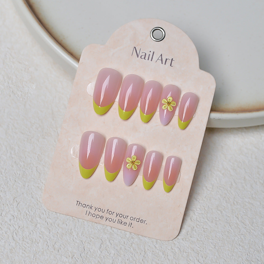 Artistic Floral Accent Press-On Nails Kalsten