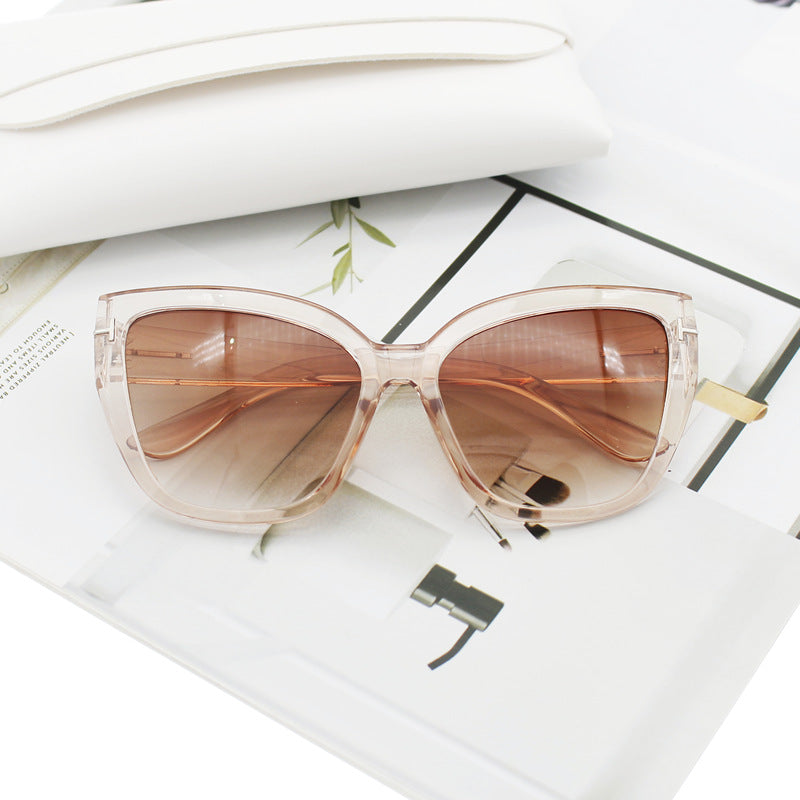 Women's Cat-Eye Sunglasses with Elegant Accents Kalsten