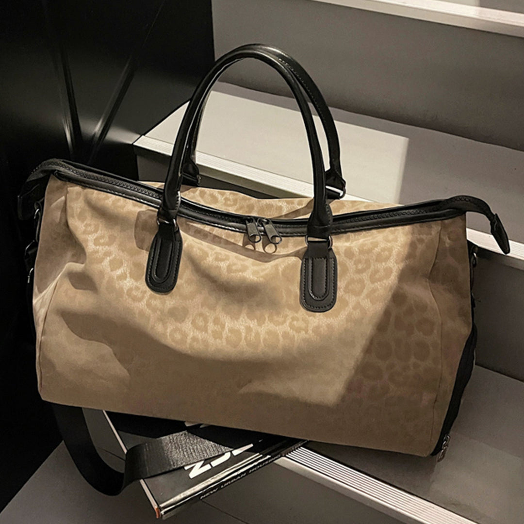 Elegant Travel Bag with Innovative Leopard Print Kalsten