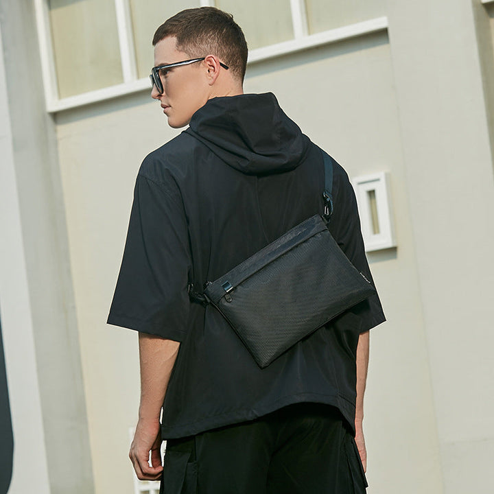 Minimalist Crossbody Pouch Kalsten