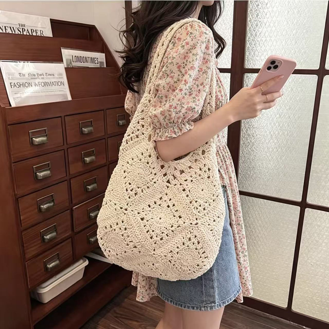 Shoulder bag with unique crochet pattern Kalsten