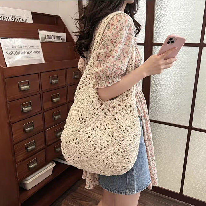 Shoulder bag with unique crochet pattern Kalsten