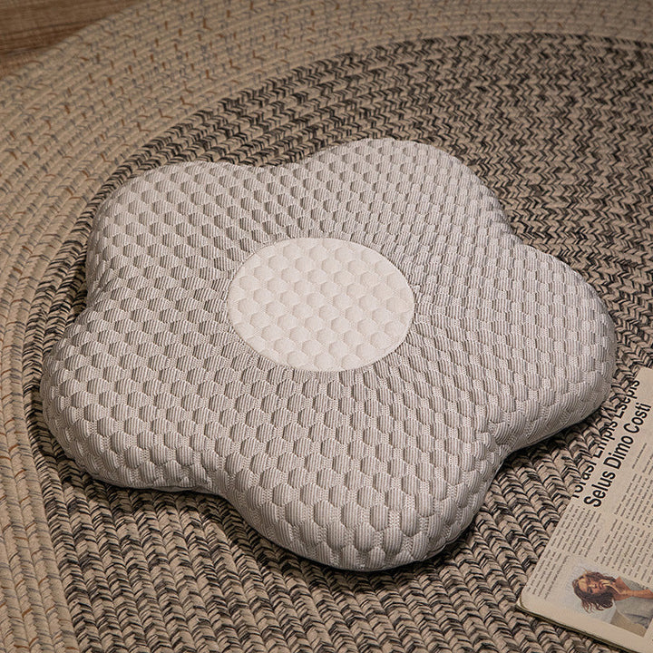Flower cushion with breathable surface Kalsten