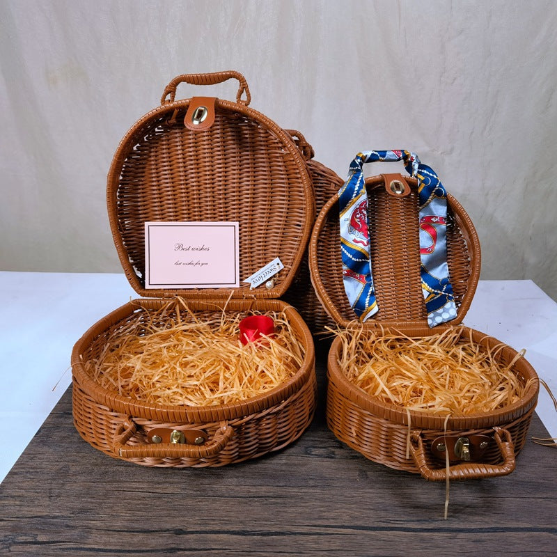 Ladies stylish braided handbag Kalsten