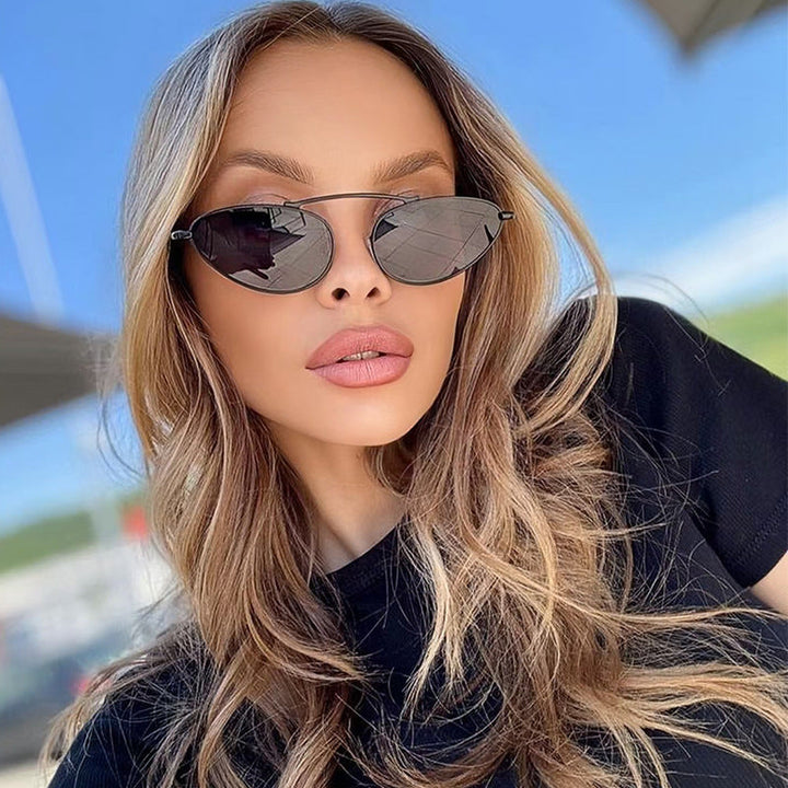 Ladies fashionable sunglasses in elegant oval design Kalsten