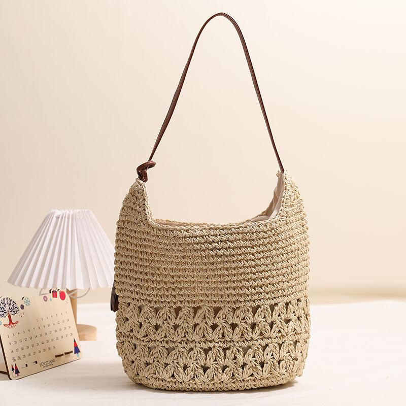 Handcrafted Shoulder Bag Made of Braided Natural Material Kalsten