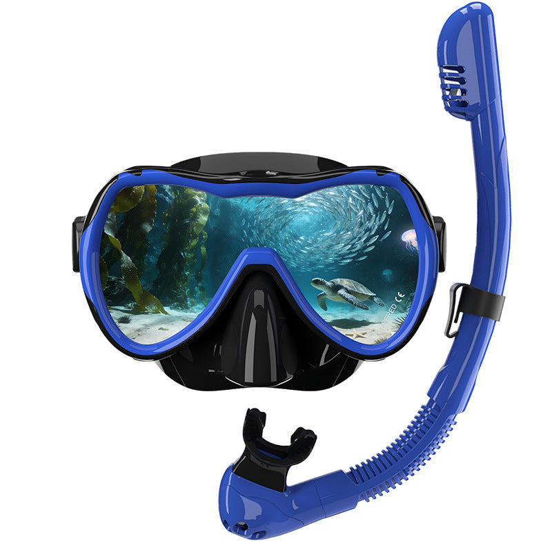 Diving mask with wide field of vision by Kalsten