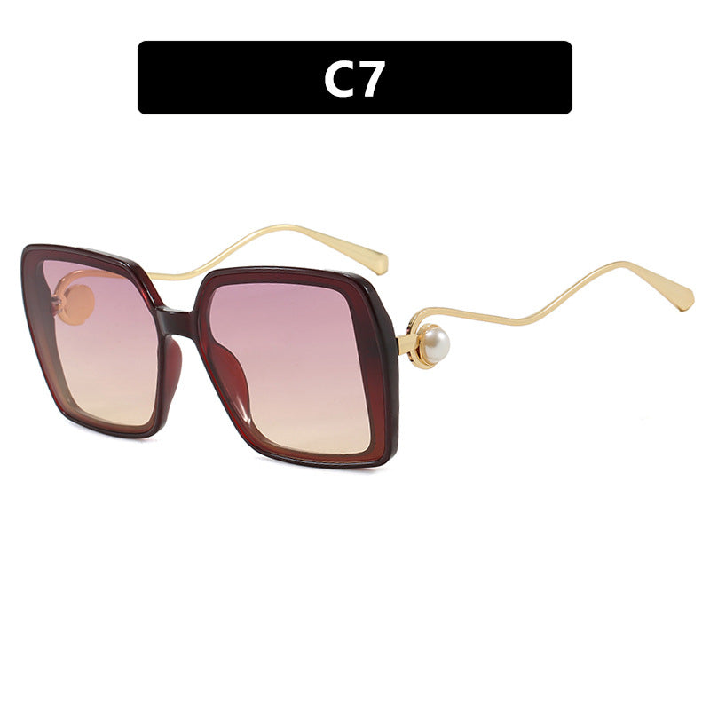 Women's fashionable square glasses with elegant metal frame and unique accents Kalsten