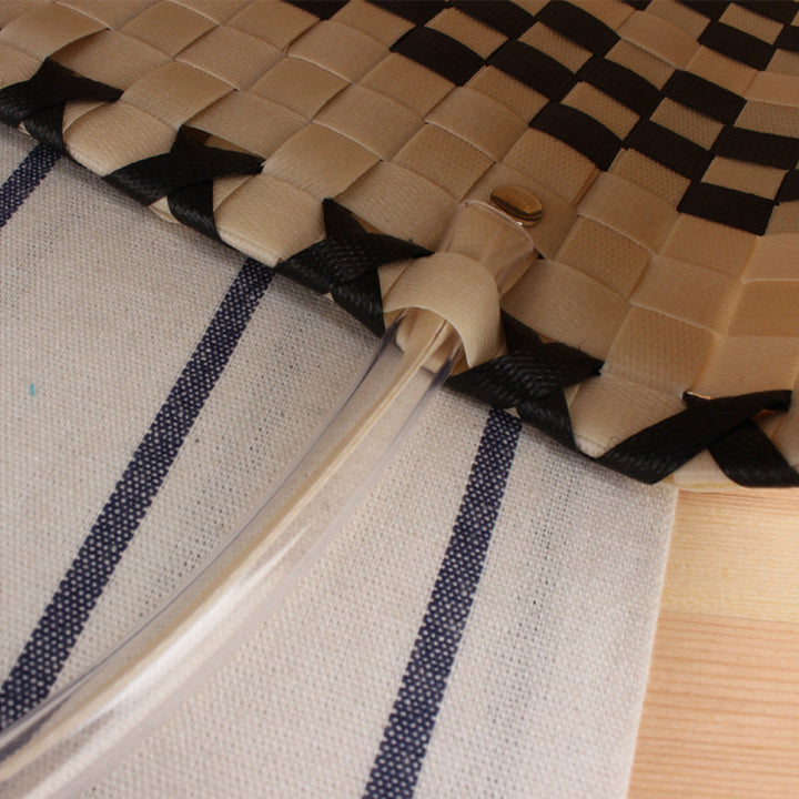 Tote bag with modern check pattern and sturdy carrying straps Kalsten
