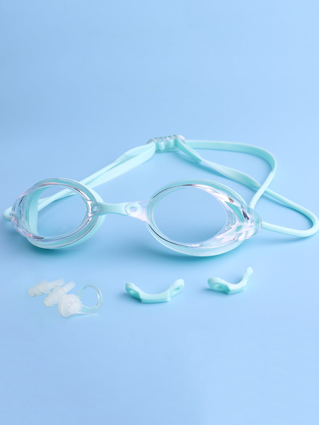 Swimming goggles with adjustable head strap and comfort nose piece Kalsten
