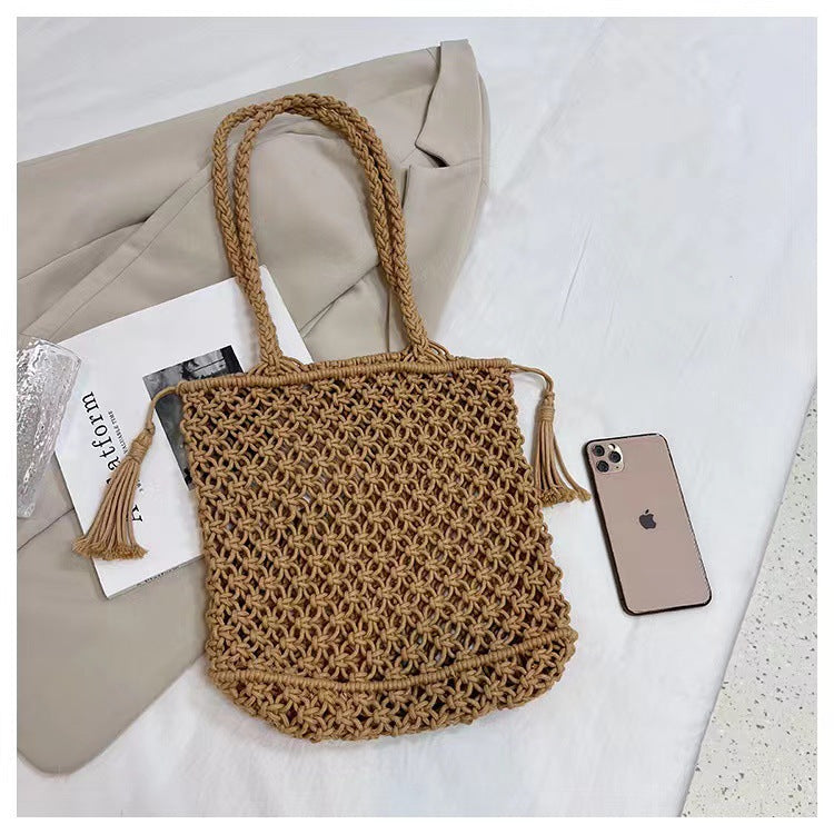 Hand-knotted beach bag with playful design Kalsten