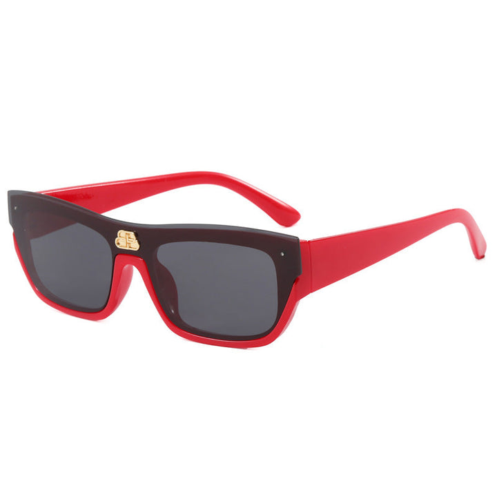 Women's fashionable oversized sunglasses with striking design Kalsten