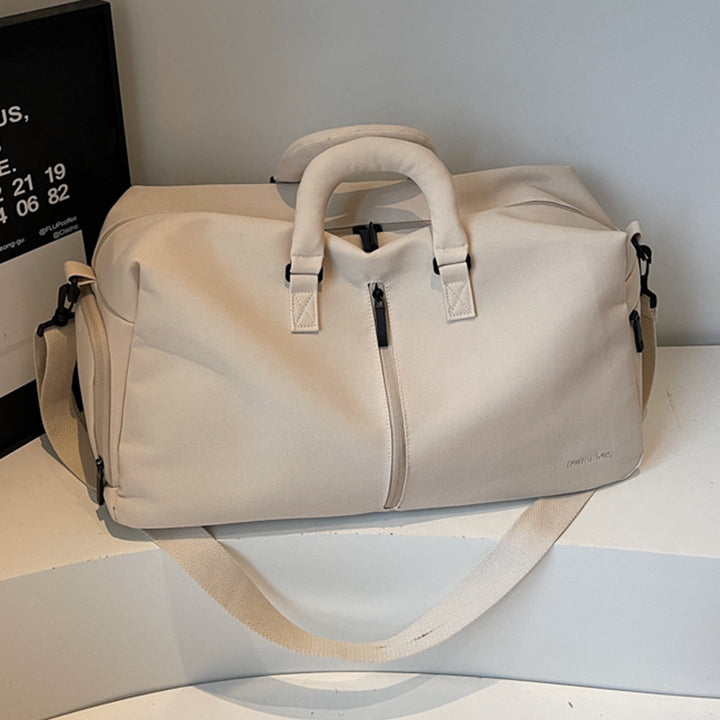 Modern travel bag with versatile carrying options Kalsten