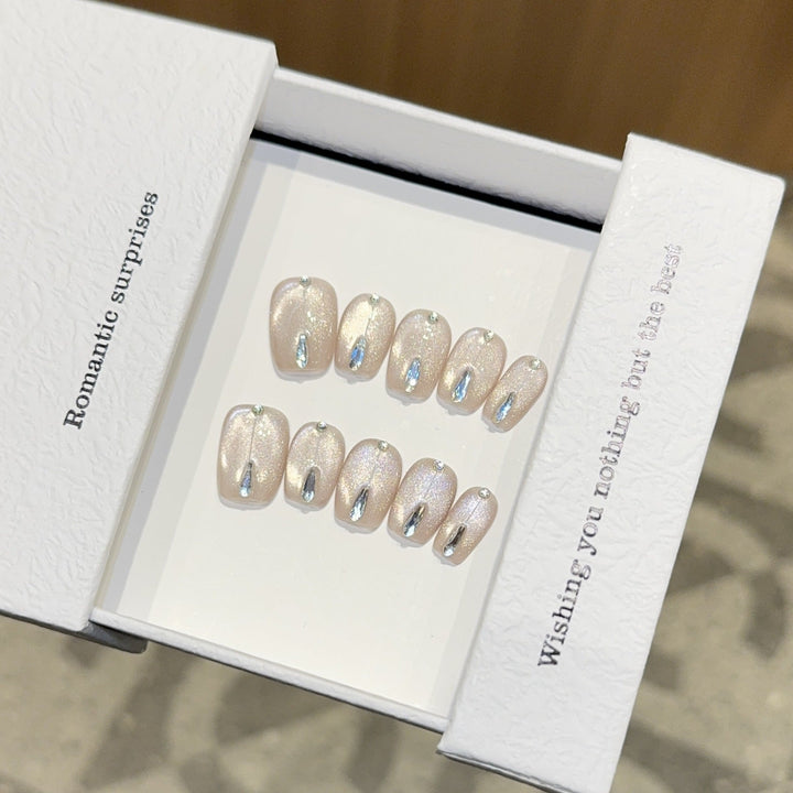 Artificial nails with elegant glamour design Kalsten