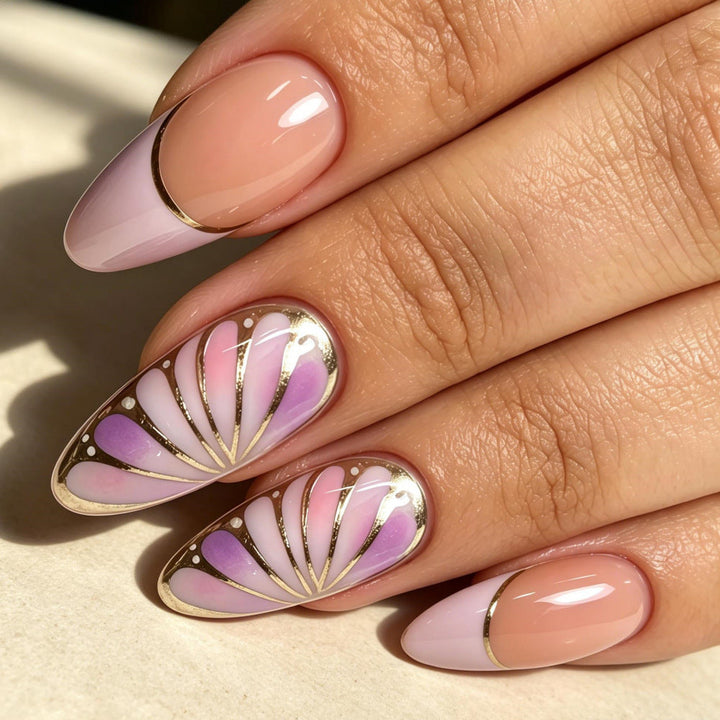 Artificial nails with luxurious gold edge and filigree design Kalsten