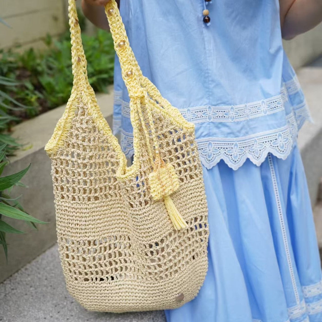 Tote bag made from hand-crocheted yarn with ergonomic shoulder straps Kalsten