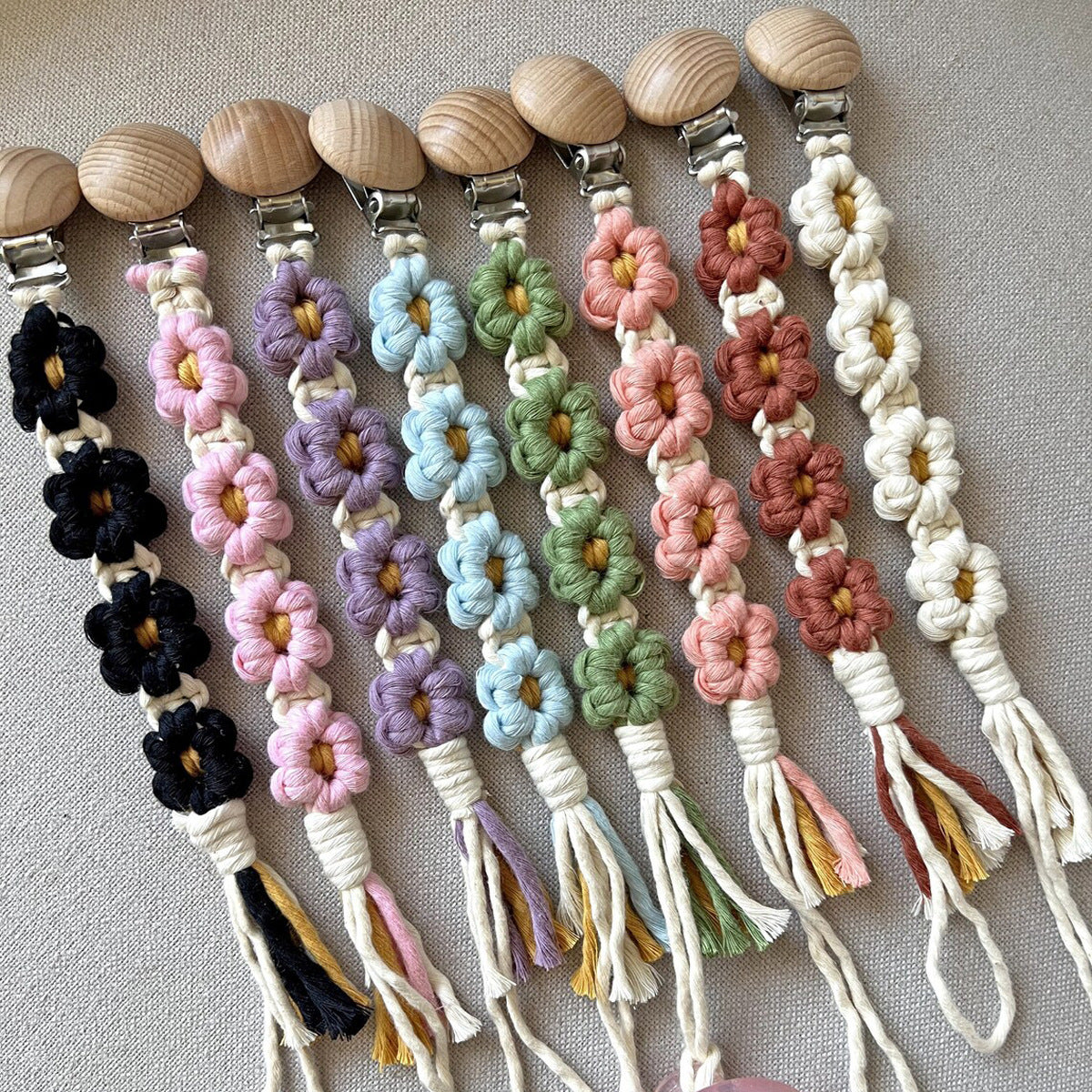 Decorative Floral Eyewear Chain Acalora