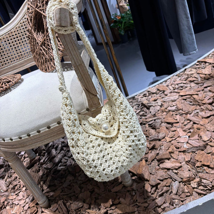 Hand-knotted shoulder bag with bead closure Kalsten