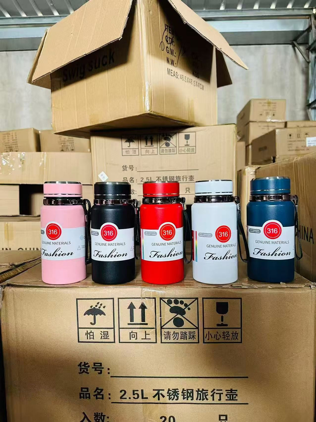 Women Insulated Drinking Bottle made of high-quality Stainless Steel Kalsten