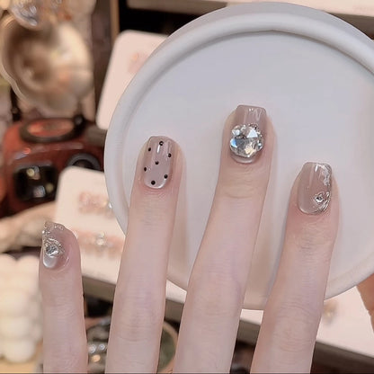 Artificial nail set with elegant 3D decorations Acalora
