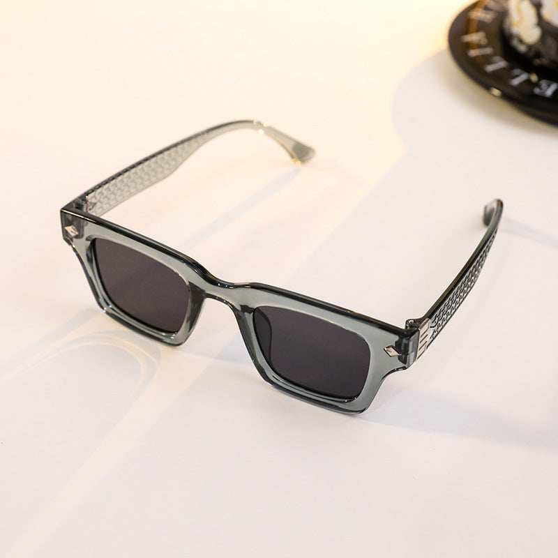 Women's fashionable reading glasses with ergonomic design Kalsten