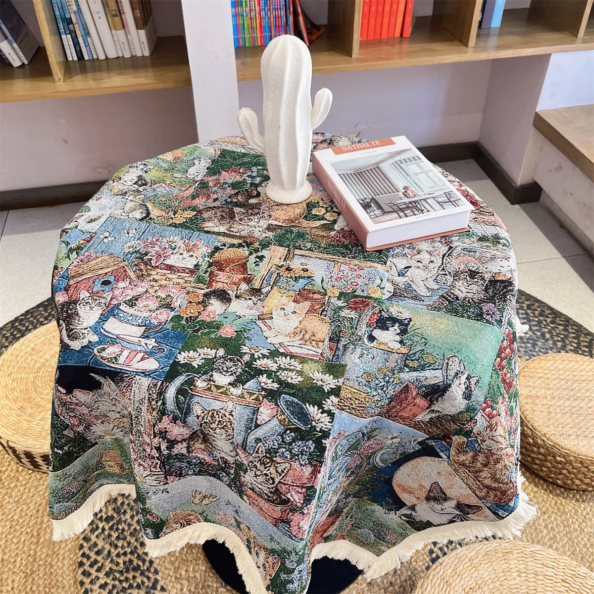 Artistic Cat-Themed Table Cover