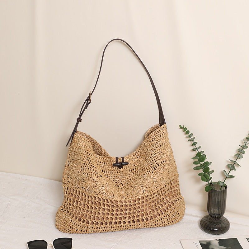 Hand-knotted shopper bag with trendy mesh design Kalsten