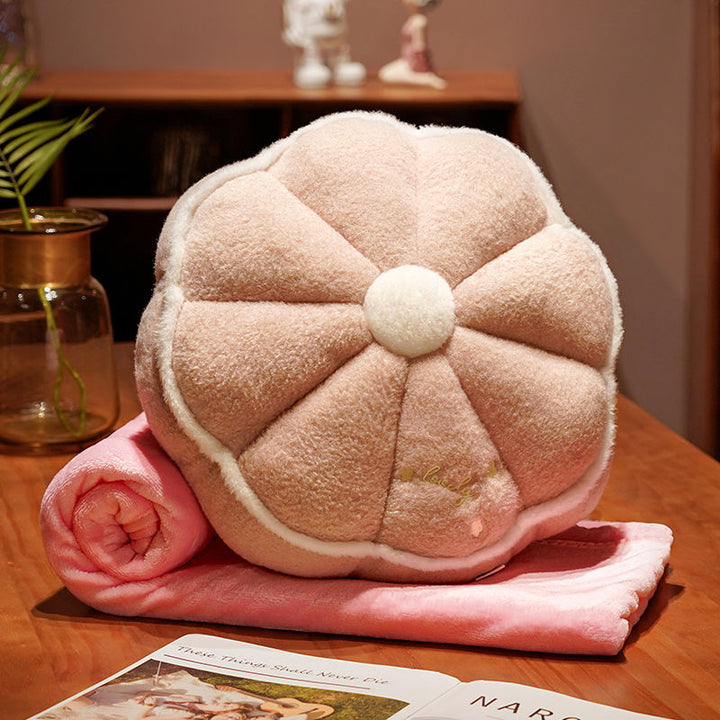 Comfortable plush pillow with ergonomic shape Kalsten