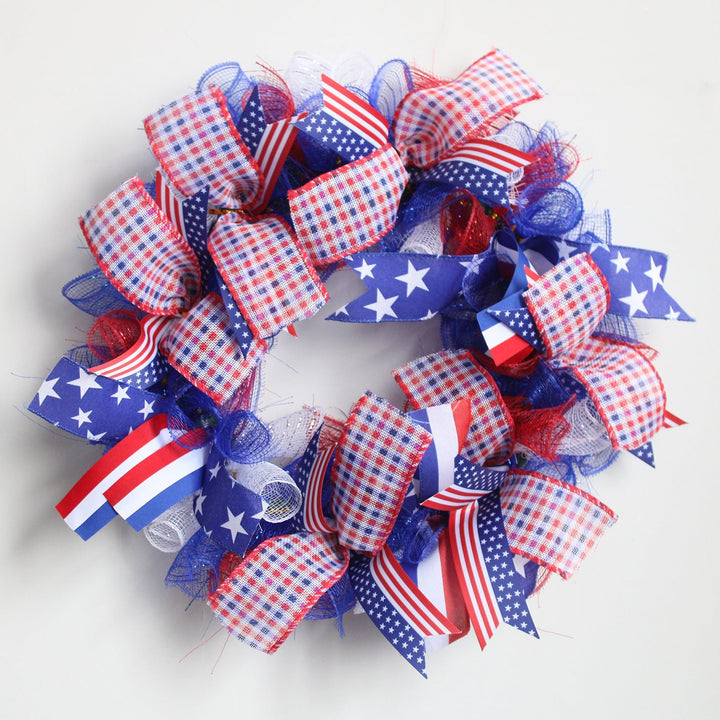 Unisex handmade patriotic door wreath with ribbon, star pattern and decorative net bow Kalsten