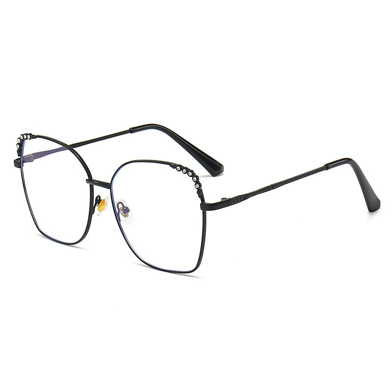 Elegant Square Sunglasses with Sparkling Accents Kalsten