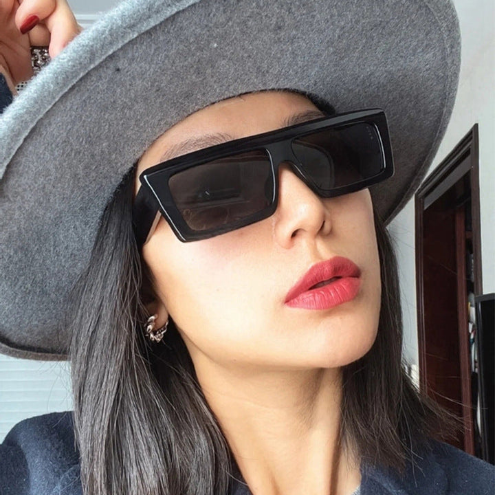 Women Oversized Sunglasses with Modern and Angular Design Kalsten