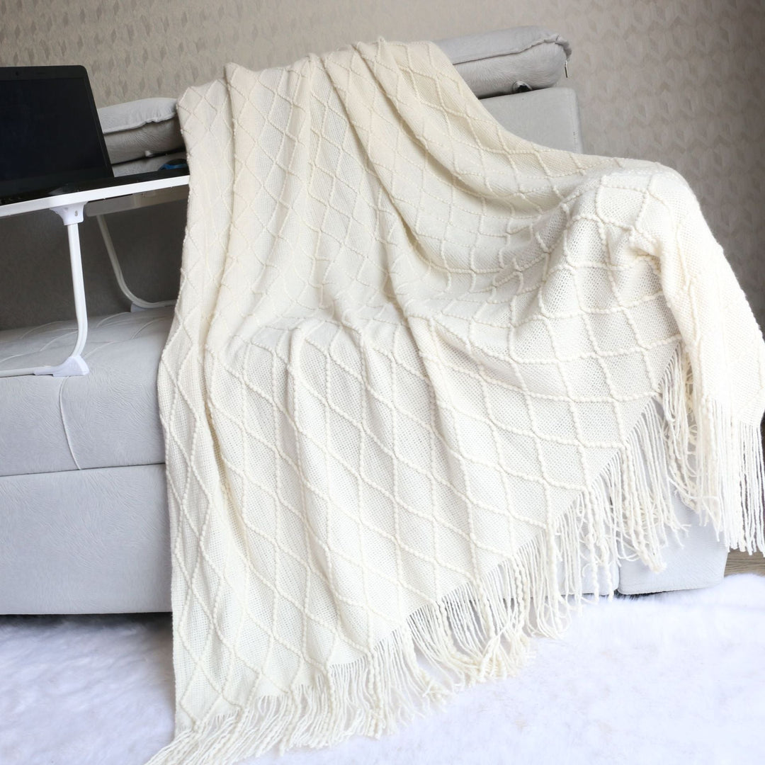 Luxurious Textured Knit Throw Blanket Kalsten