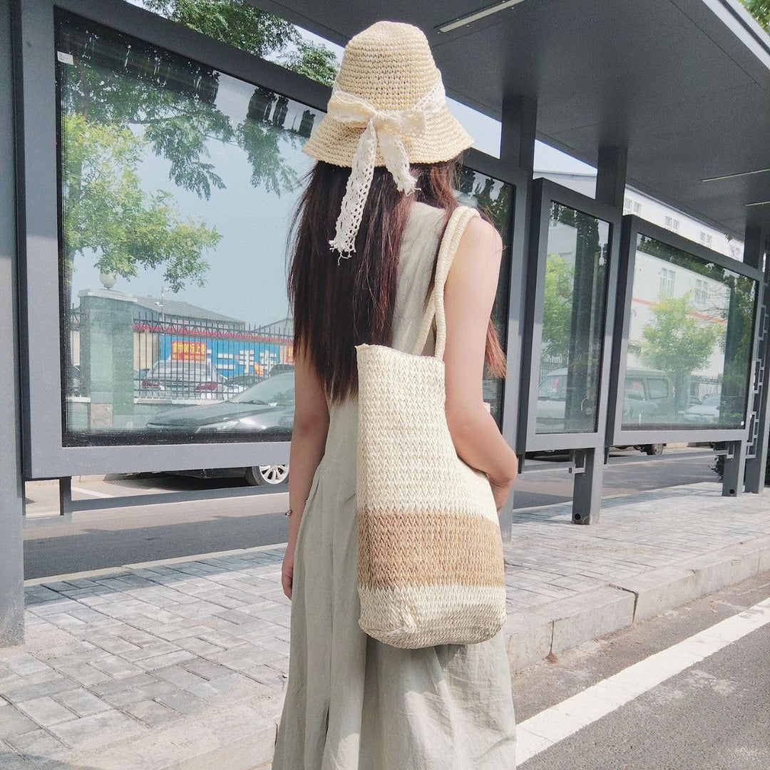 More elegant and stylish straw hat with lace band Kalsten