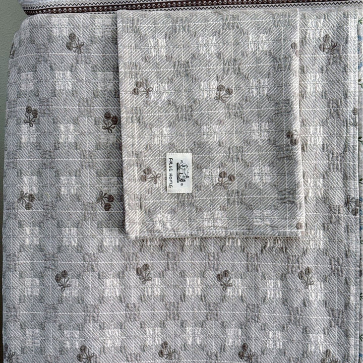 Ladies cuddly blanket with cute horse motif Kalsten