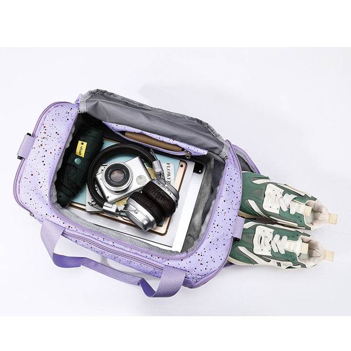 Sporty leisure bag with durable material and innovative compartment design Kalsten