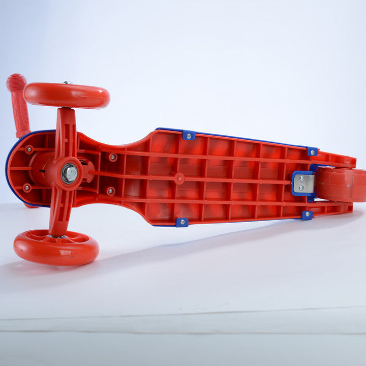 Compact 3-Wheel Lean-to-Steer Kick Scooter Kalsten
