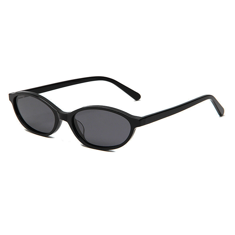 Women's sunglasses in fashionable vintage style with ergonomic frame Kalsten