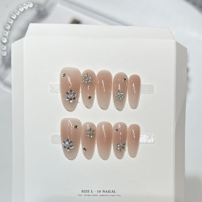 Premium Press-On Nail Art Set with Elegant Heart & Leaf Design Acalora