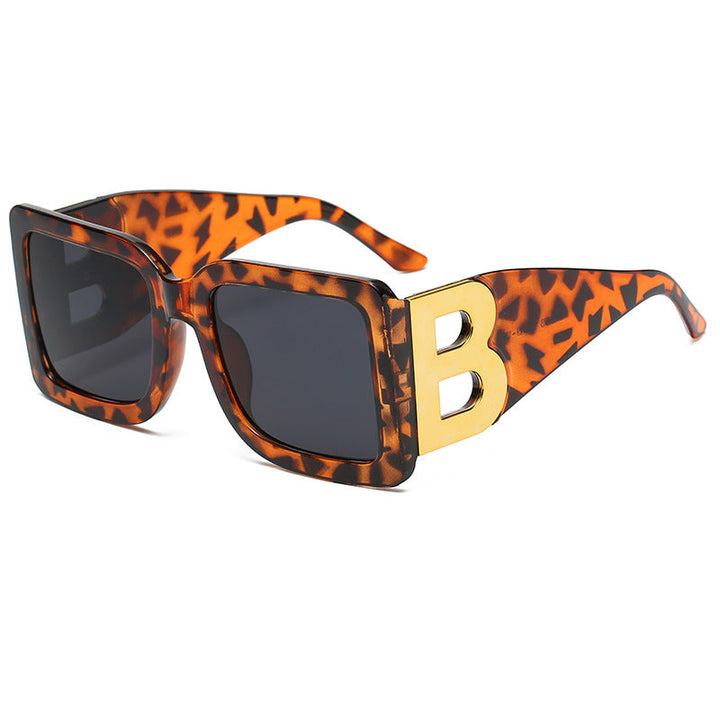 Women Oversized Sunglasses with Decorative Frame Kalsten