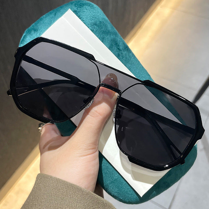Women’s geometric sunglasses with special frame and UV protection Kalsten