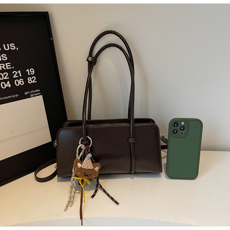 Modern Minimalist Crossbody Bag Kalsten