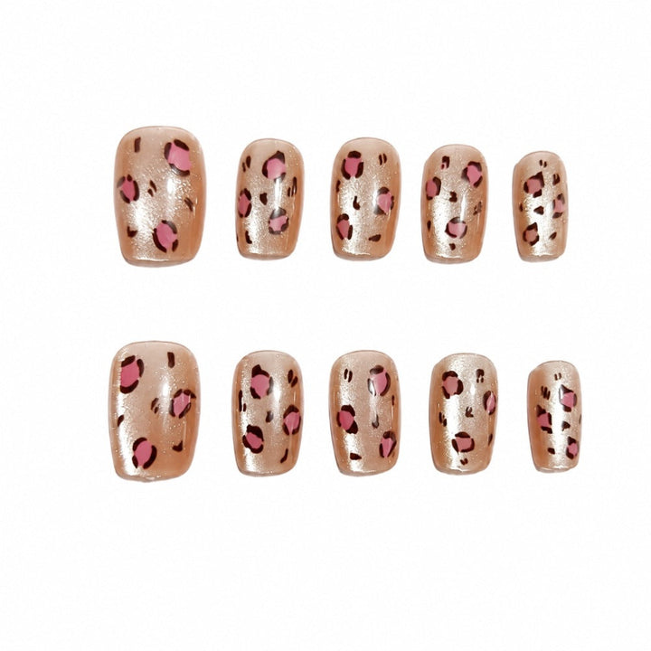 Acrylic nails with modern animal design Kalsten