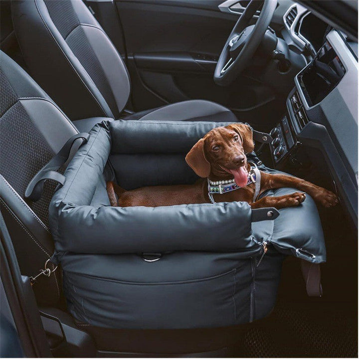 Pet car seat with secure harness Kalsten
