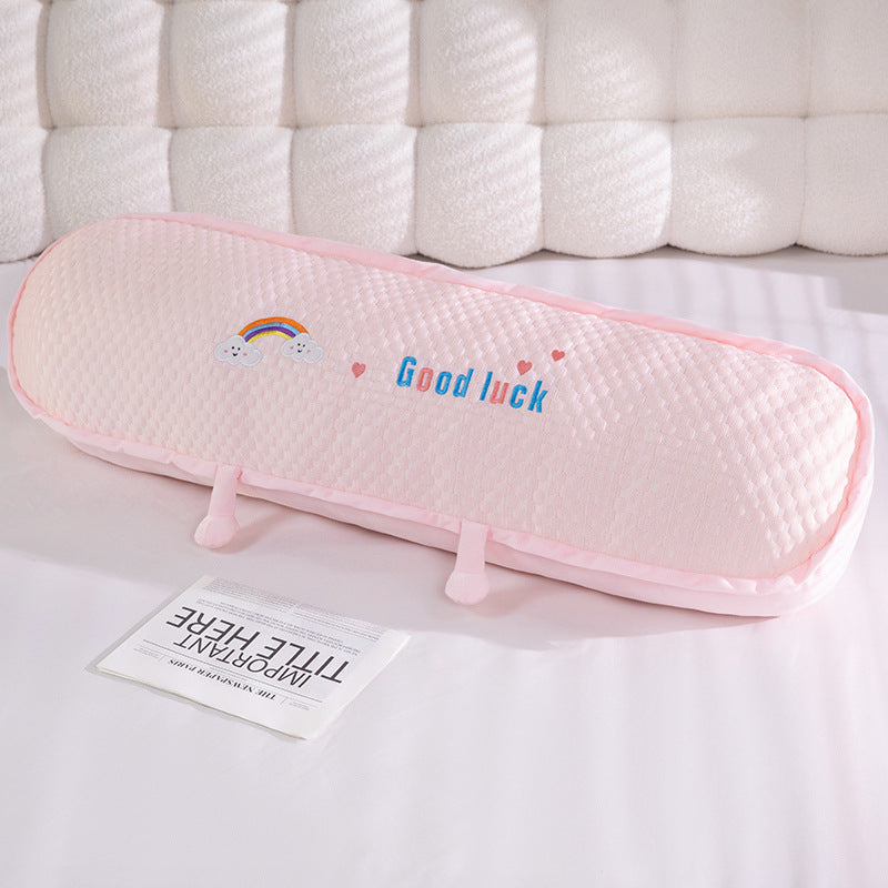 Ergonomic cuddle pillow with Kalsten motif